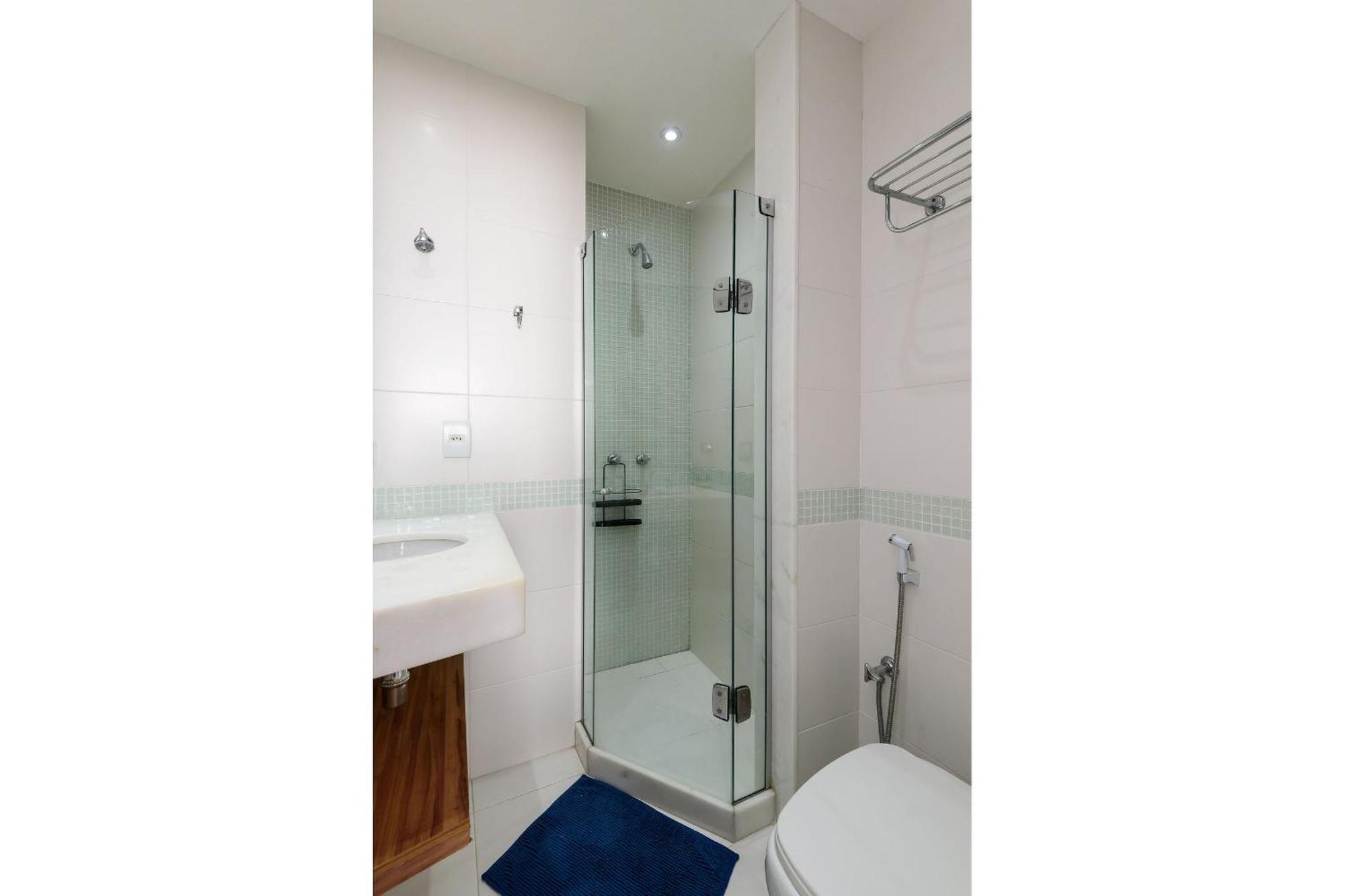 2 Quartos No Leblon A 300m Da | Adp 386/603 Apartamento *